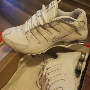 Nike shox size 8